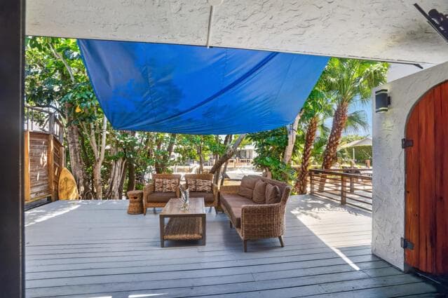 622 Mariners Way photo 9