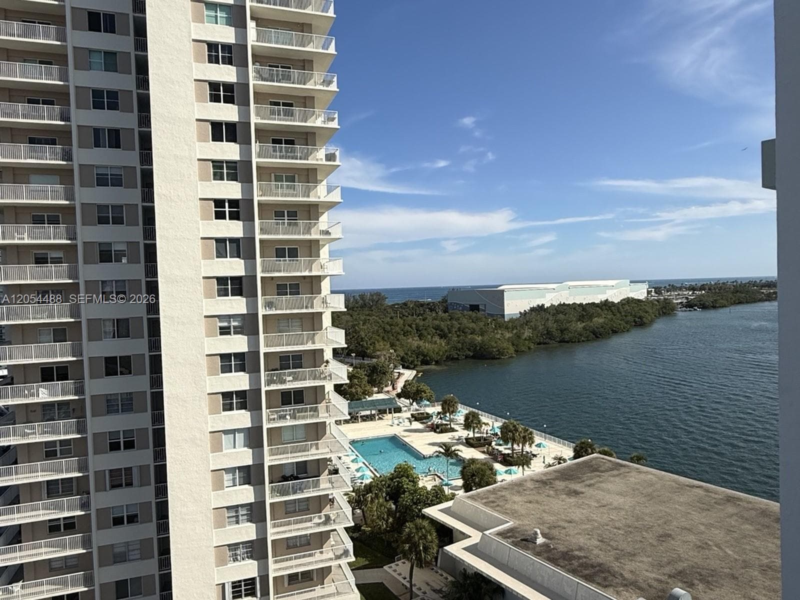 500 Bayview Dr 1031 photo 3