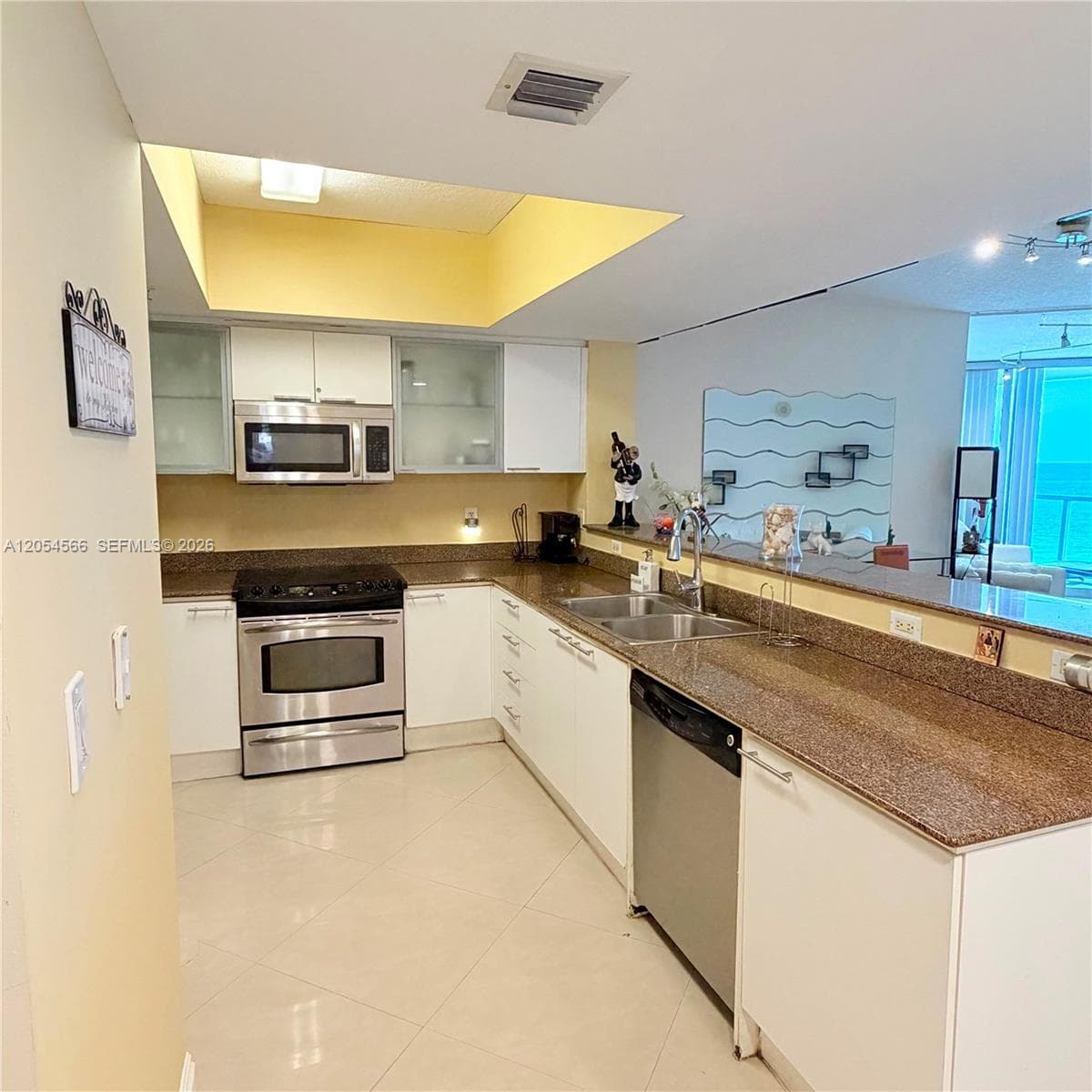16699 Collins Ave 1410 photo 9