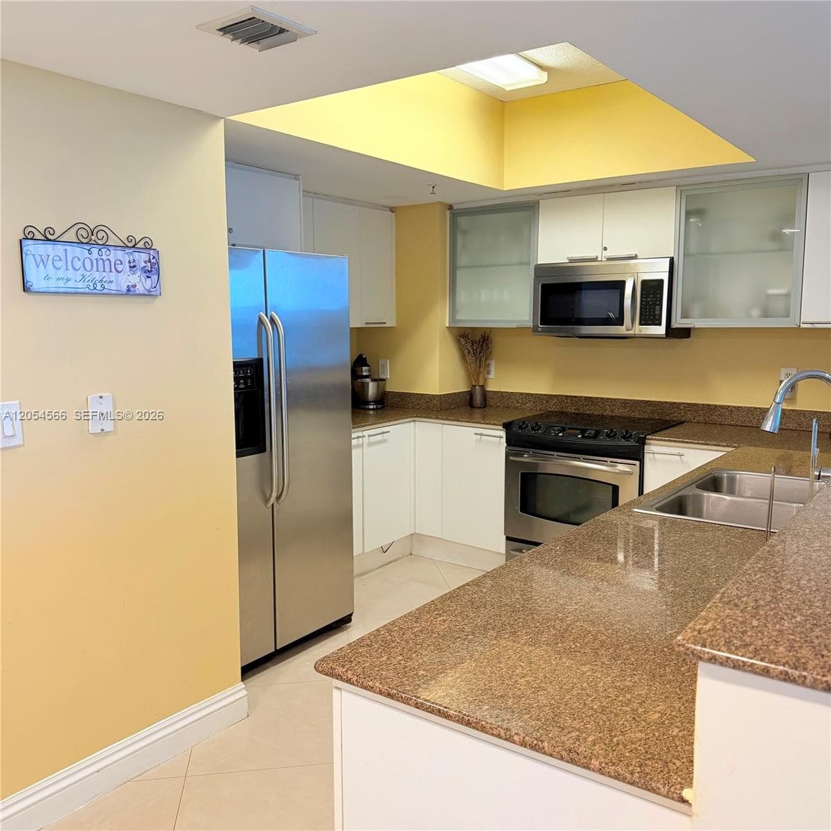 16699 Collins Ave 1410 photo 11
