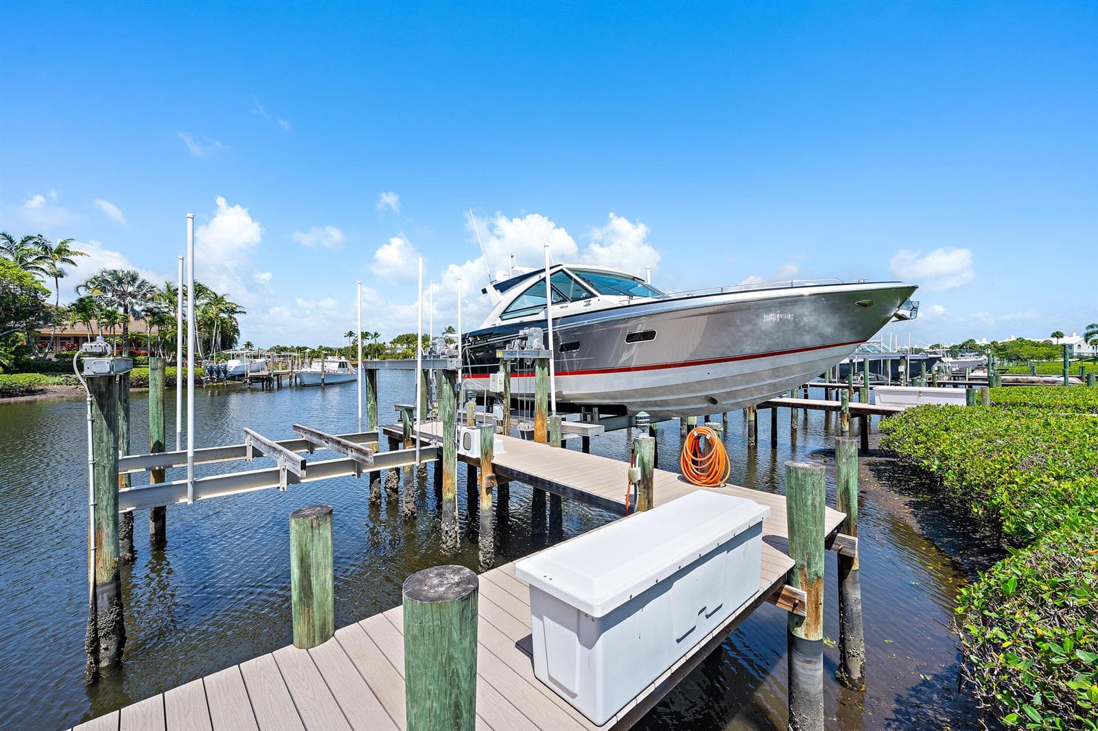 301 Captains Way photo 16