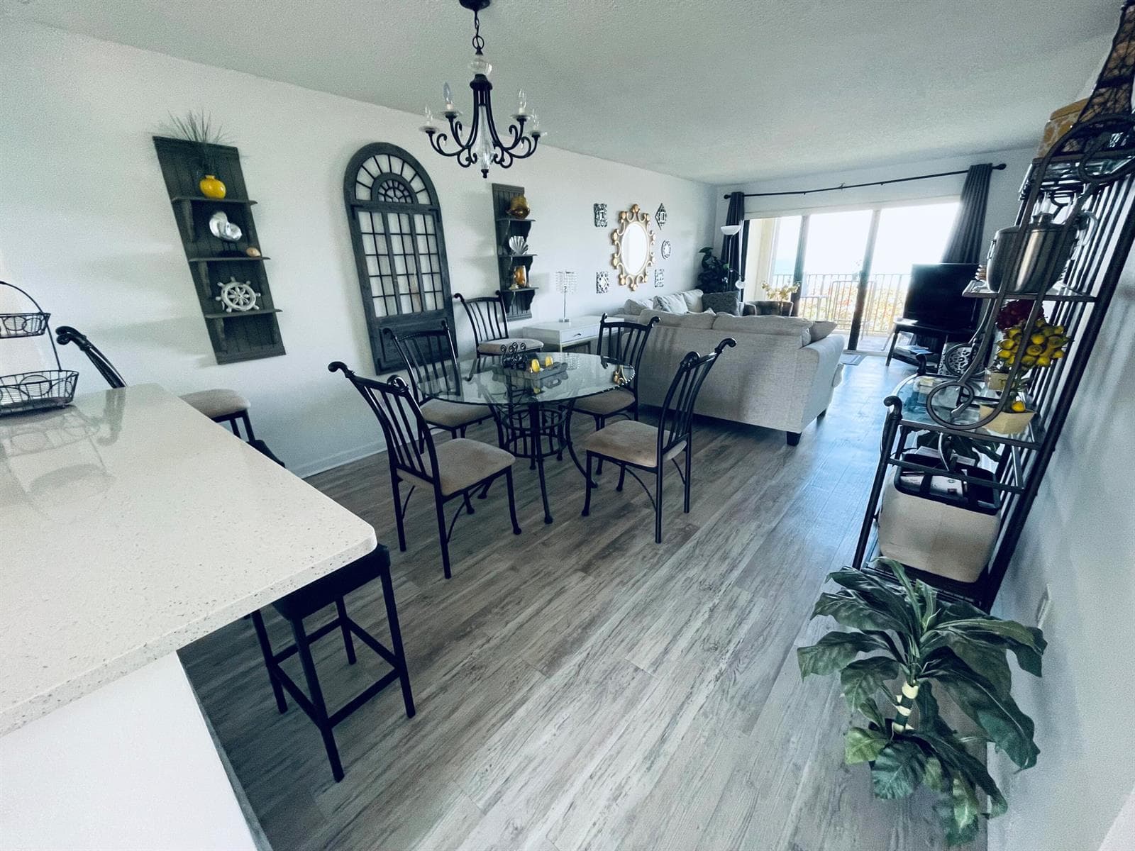 7430 S Ocean Drive 219 photo 2