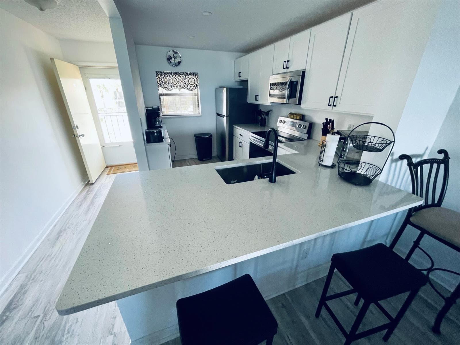 7430 S Ocean Drive 219 photo 5