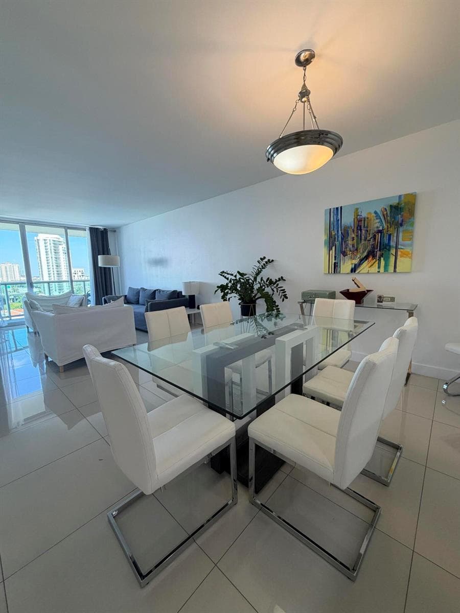 19390 Collins Avenue 1103 photo 11