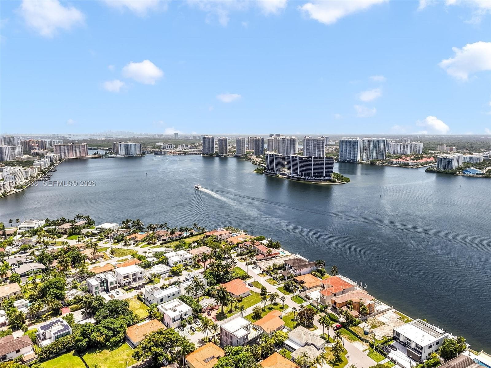 19380 Collins Ave 1423 photo 6