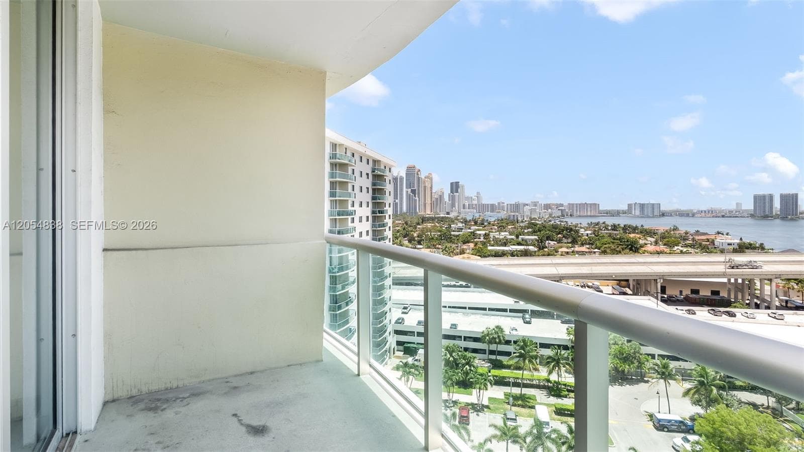 19380 Collins Ave 1423 photo 13