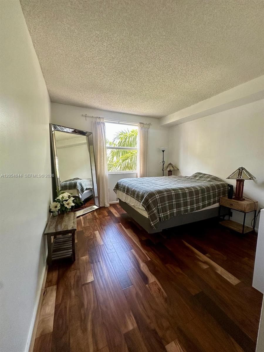 17150 N Bay Rd 2412 photo 14