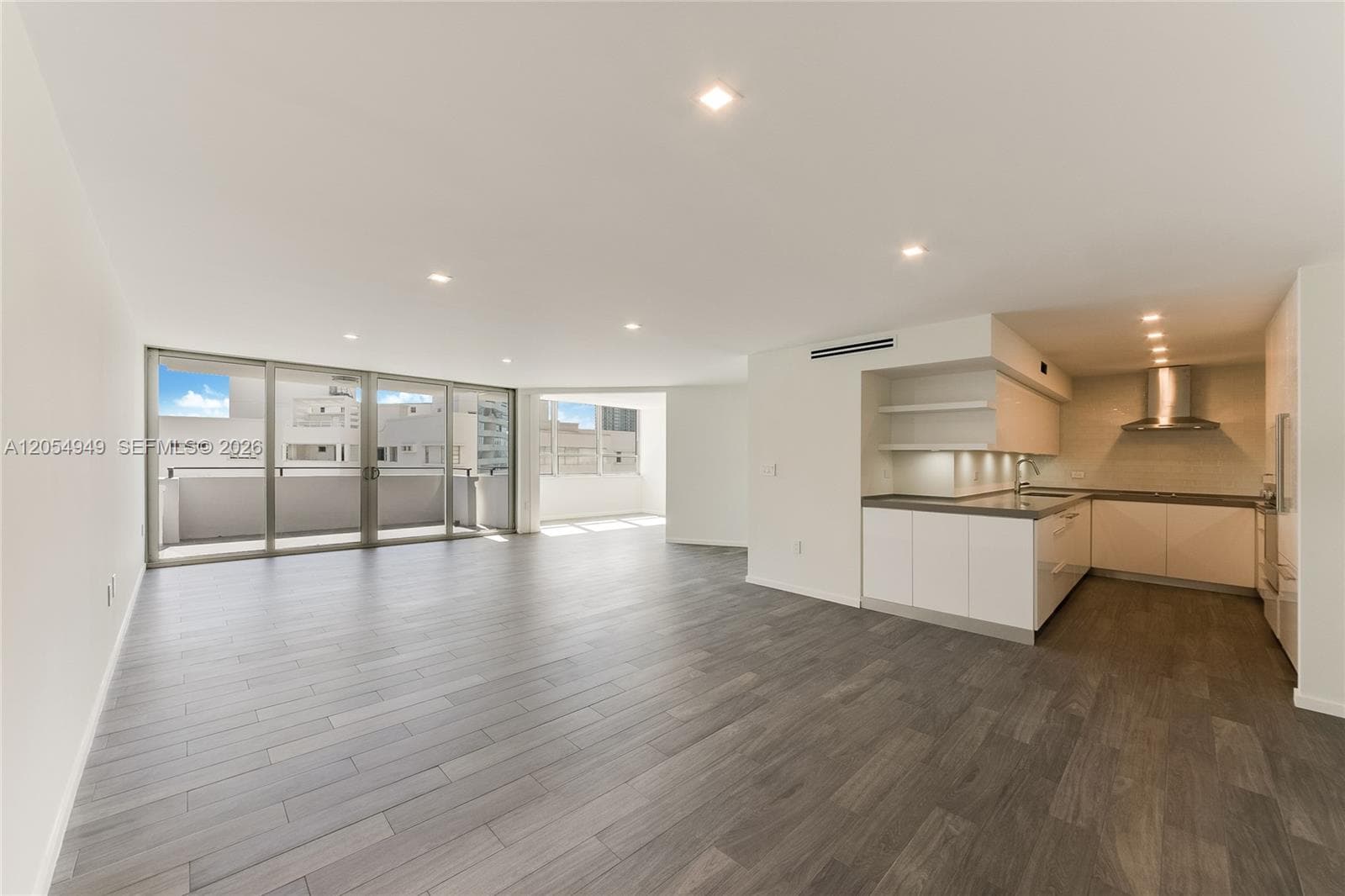 11 Island Ave 908 photo 14