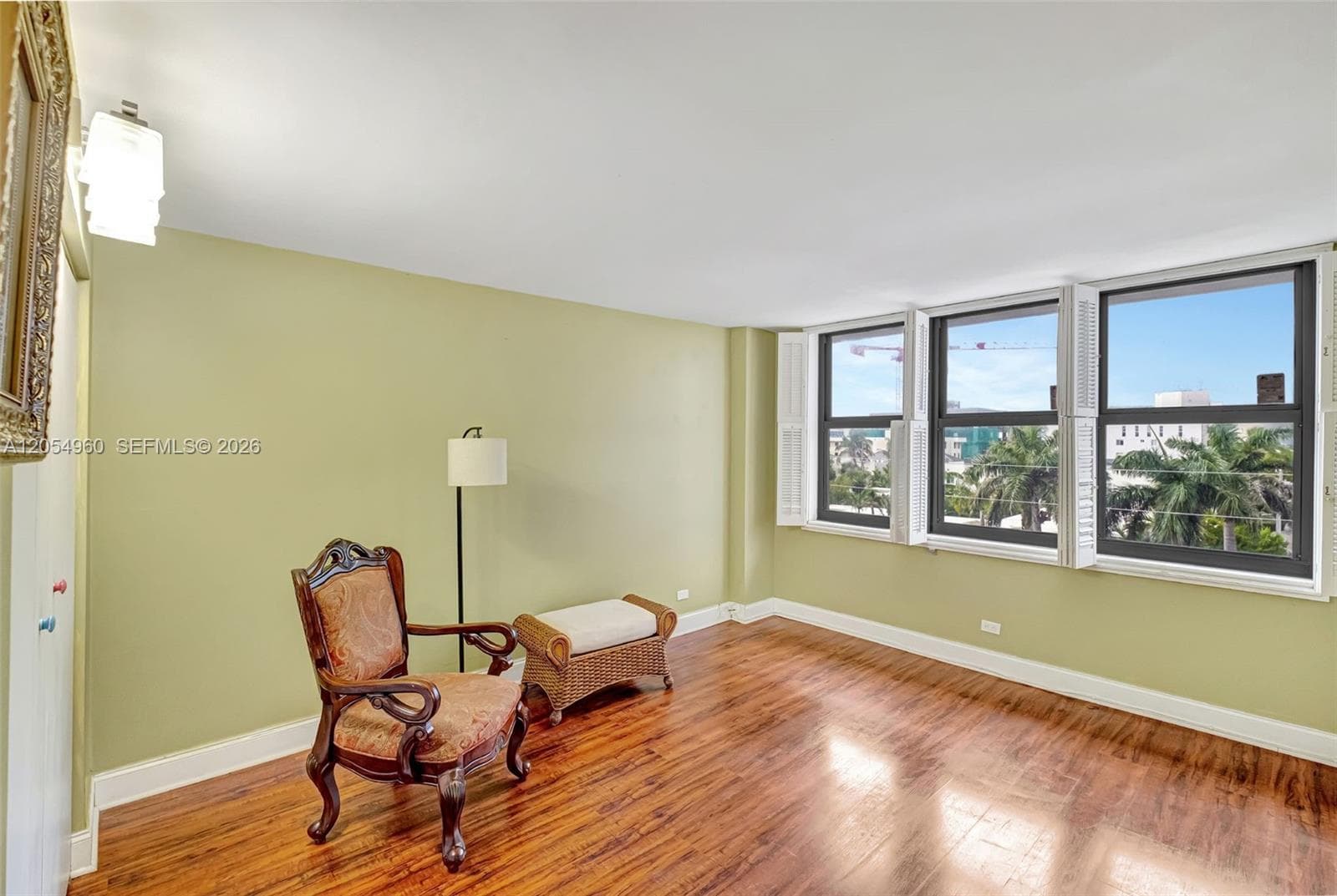 10101 E Bay Harbor Dr 502 photo 16