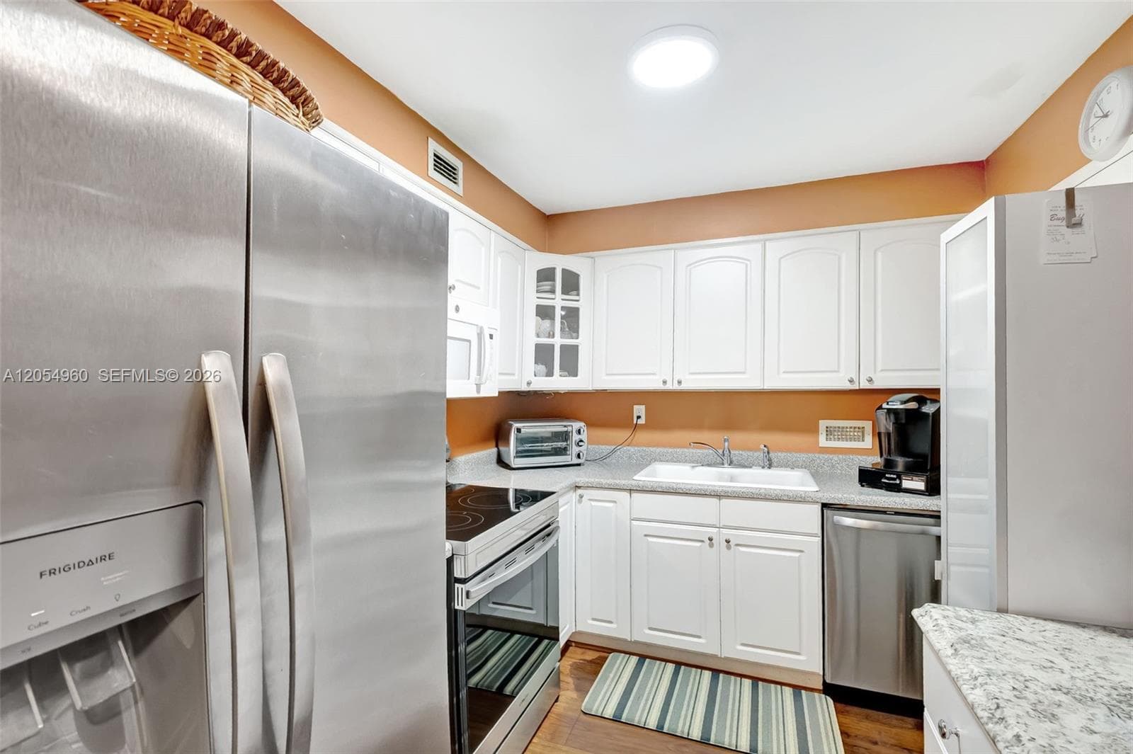 10101 E Bay Harbor Dr 502 photo 5