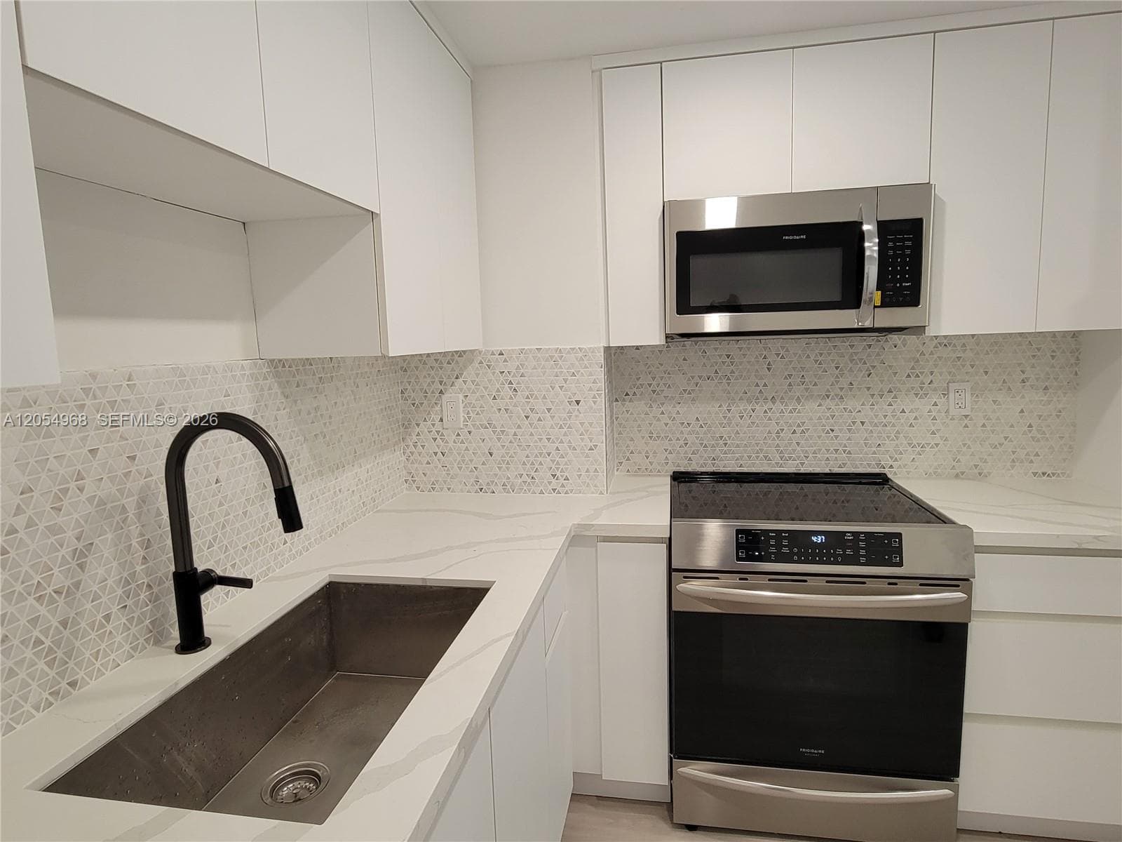 2655 Collins Ave 608 photo 5