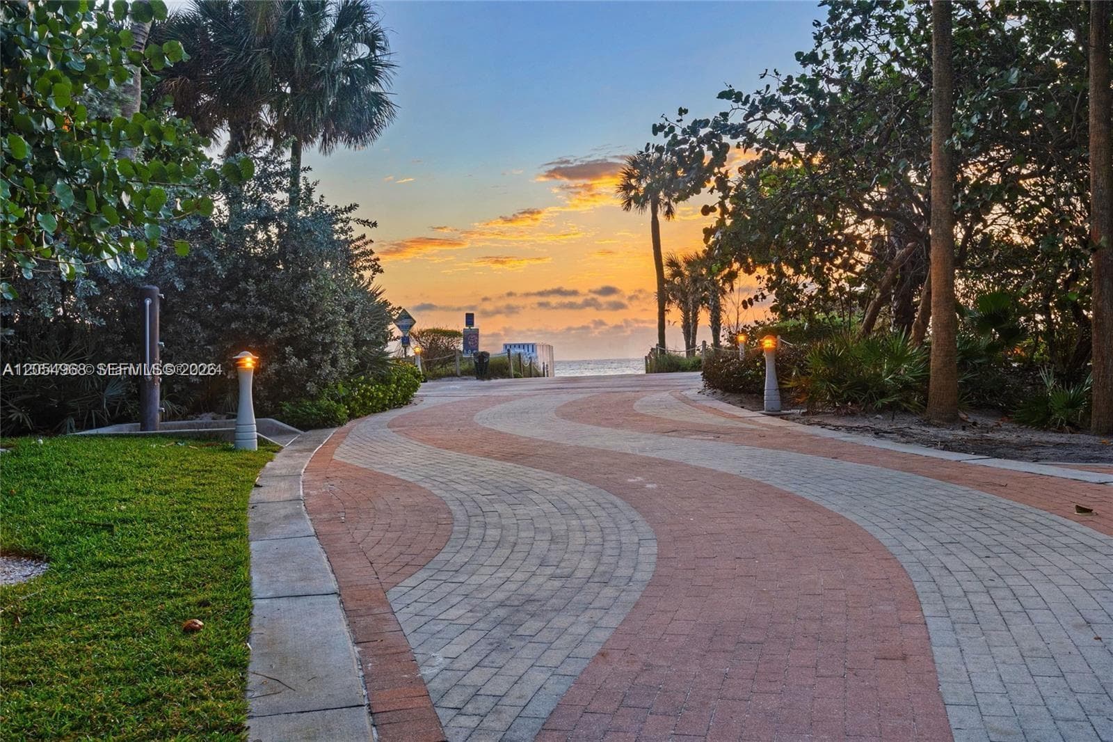 2655 Collins Ave 608 photo 24