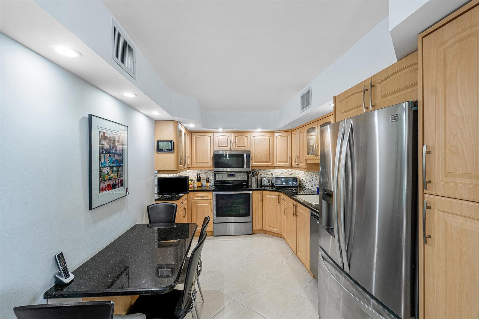 2697 N Ocean Boulevard 5070 photo 22