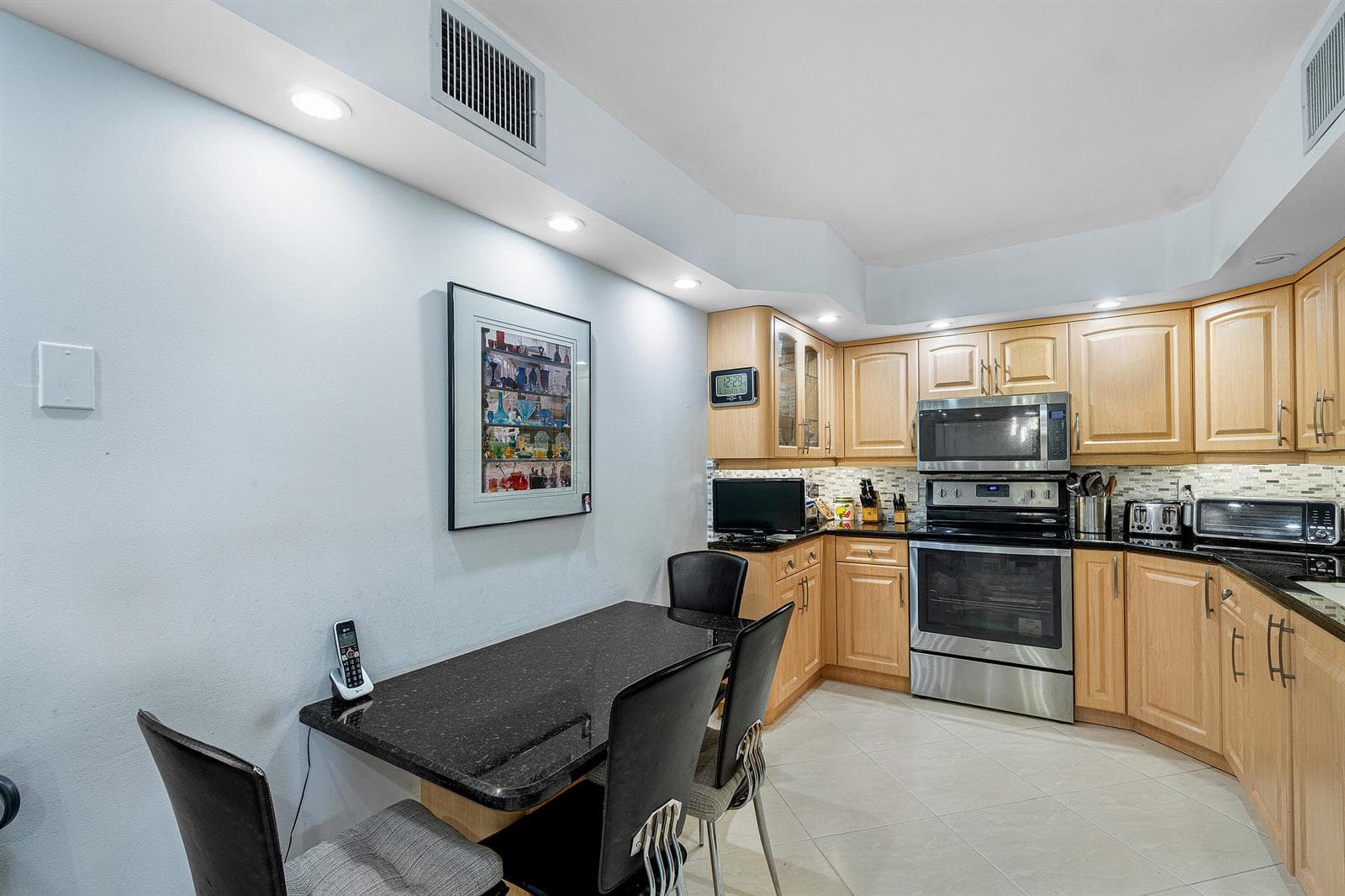 2697 N Ocean Boulevard 5070 photo 21