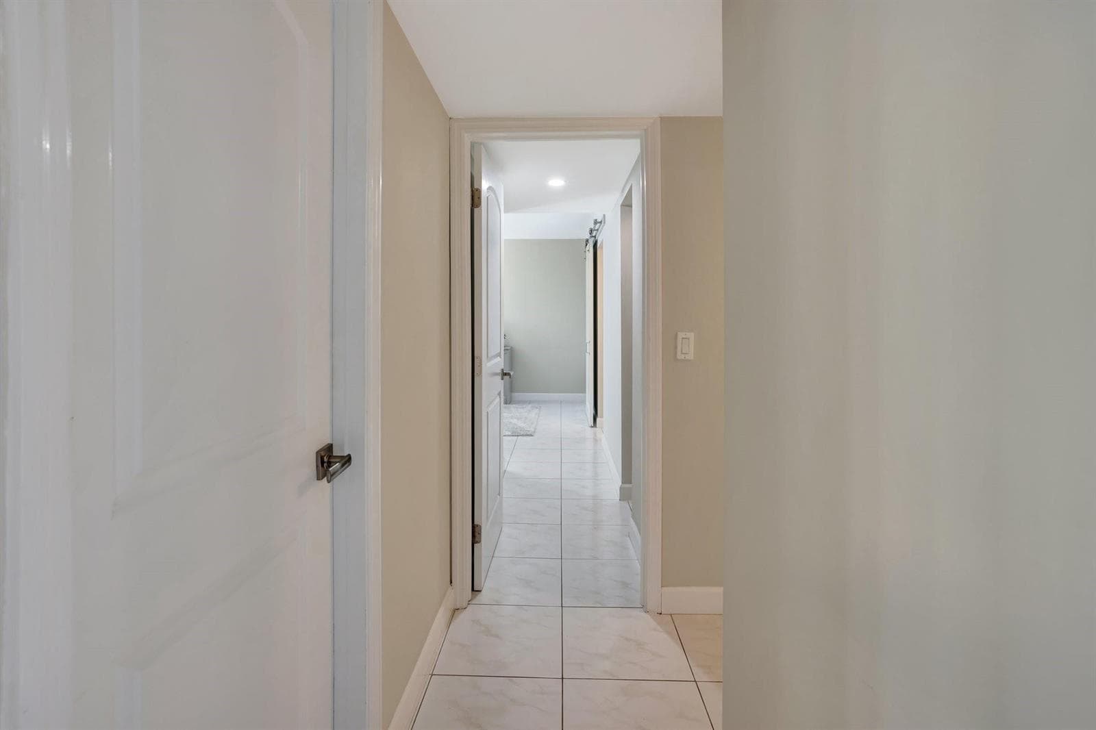 1101 RIVER REACH Drive 415 photo 12