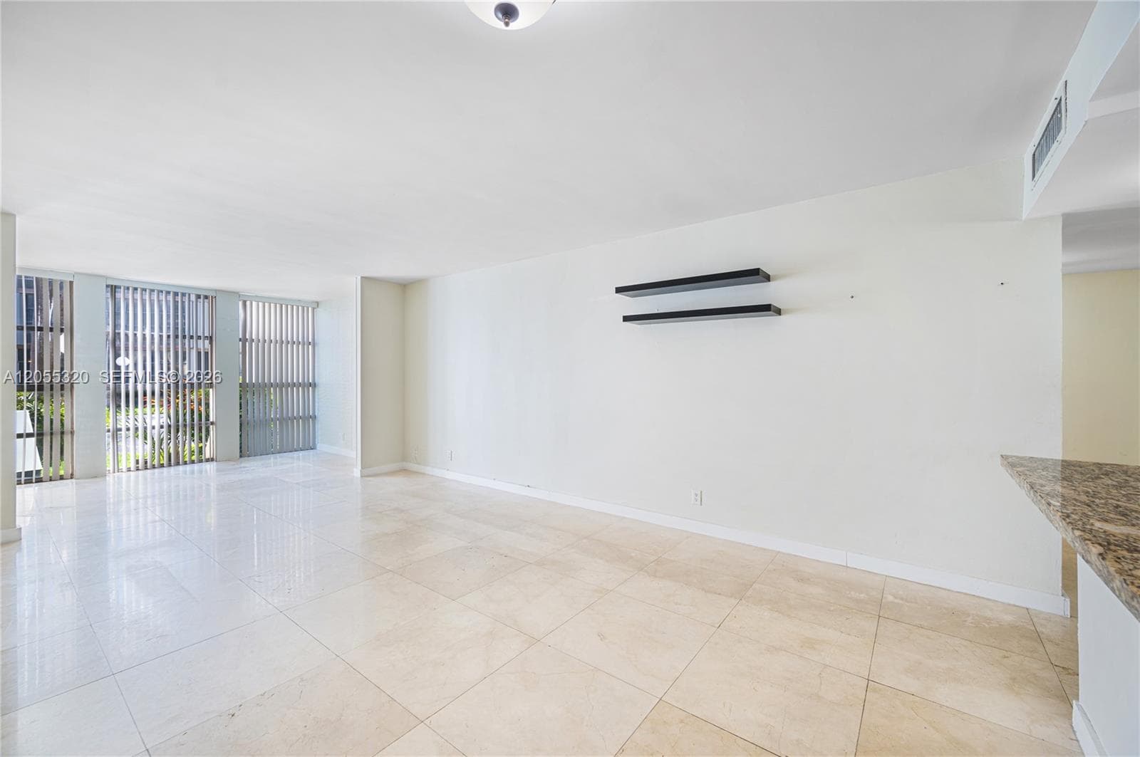 601 Three Islands Blvd 112 photo 6
