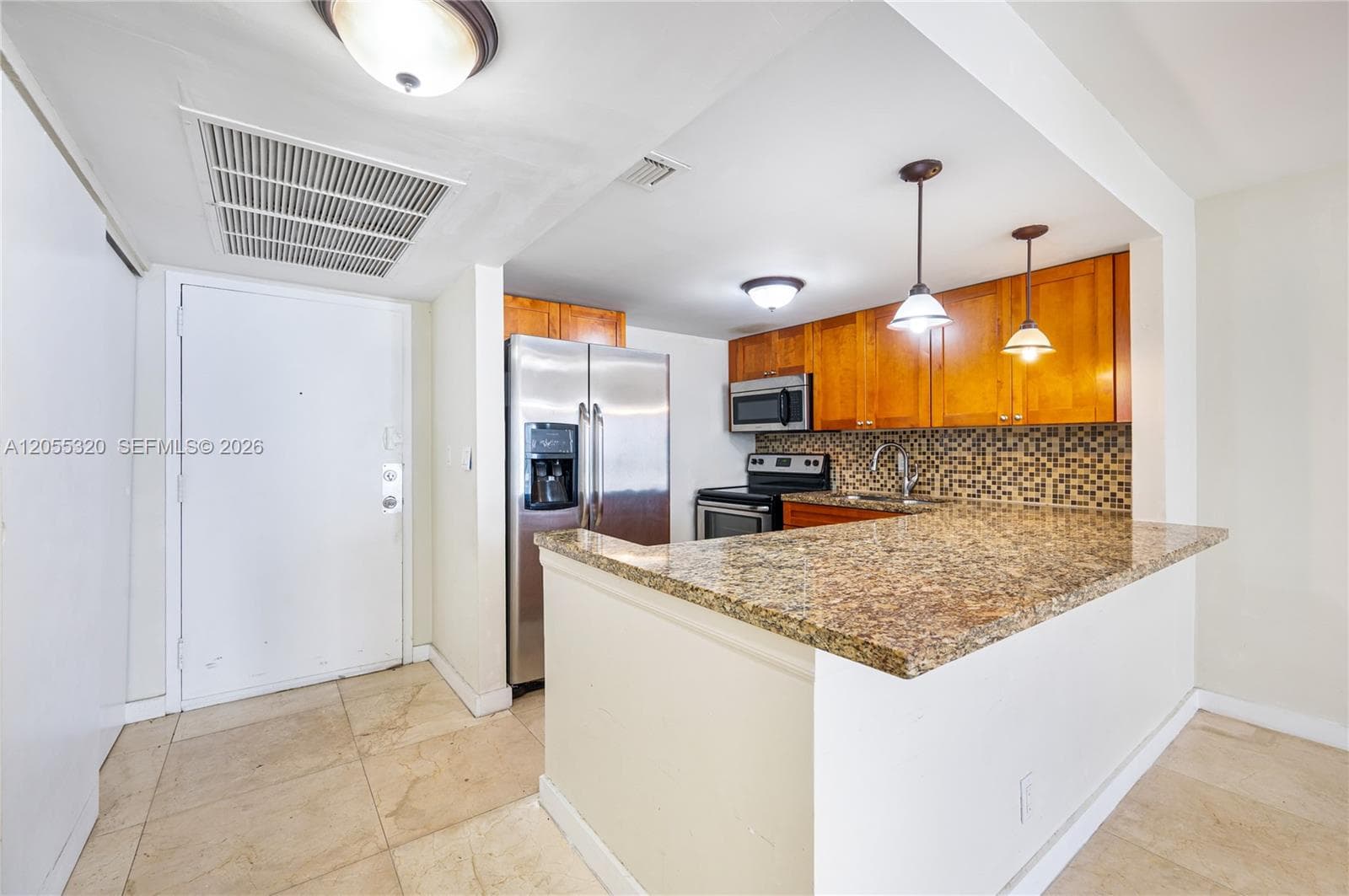 601 Three Islands Blvd 112 photo 3