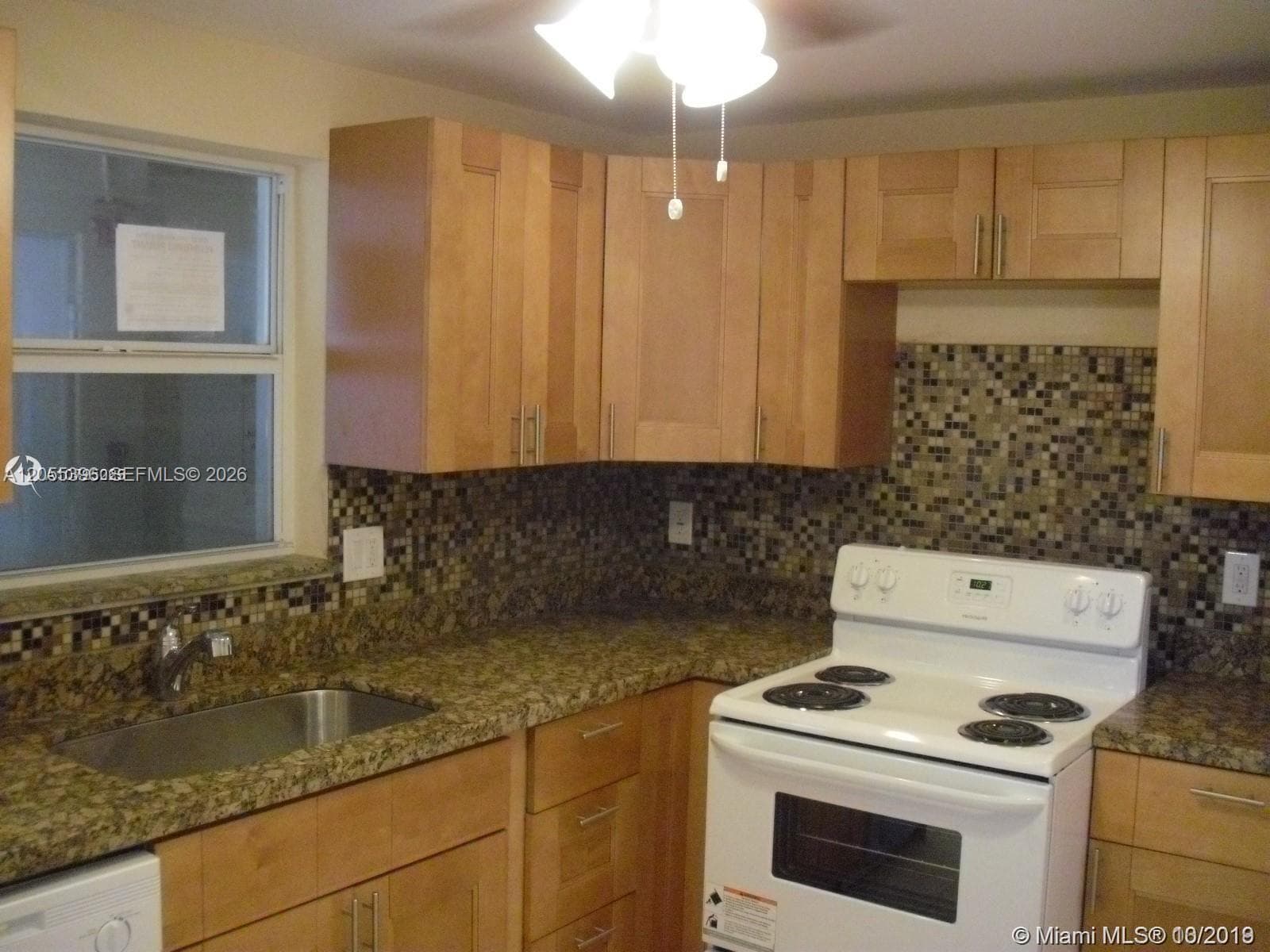 121 Golden Isles Dr 407 photo 9