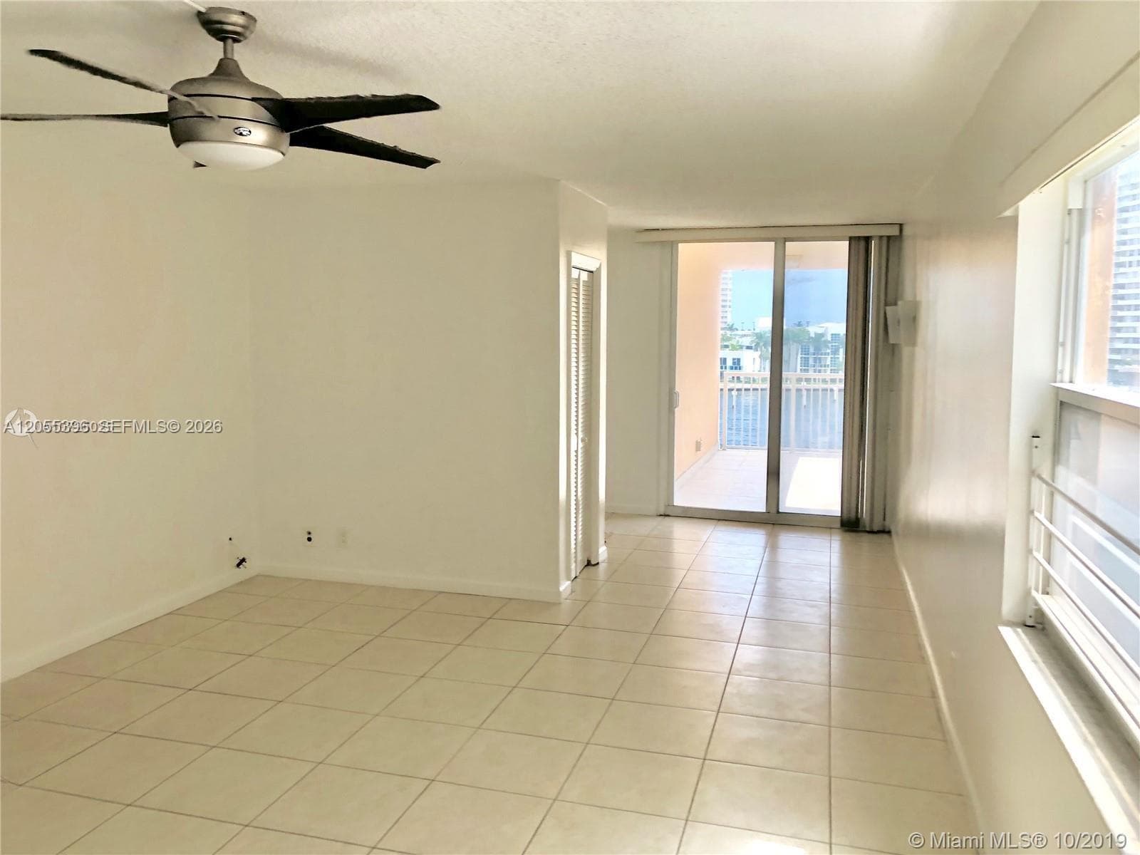 121 Golden Isles Dr 407 photo 4