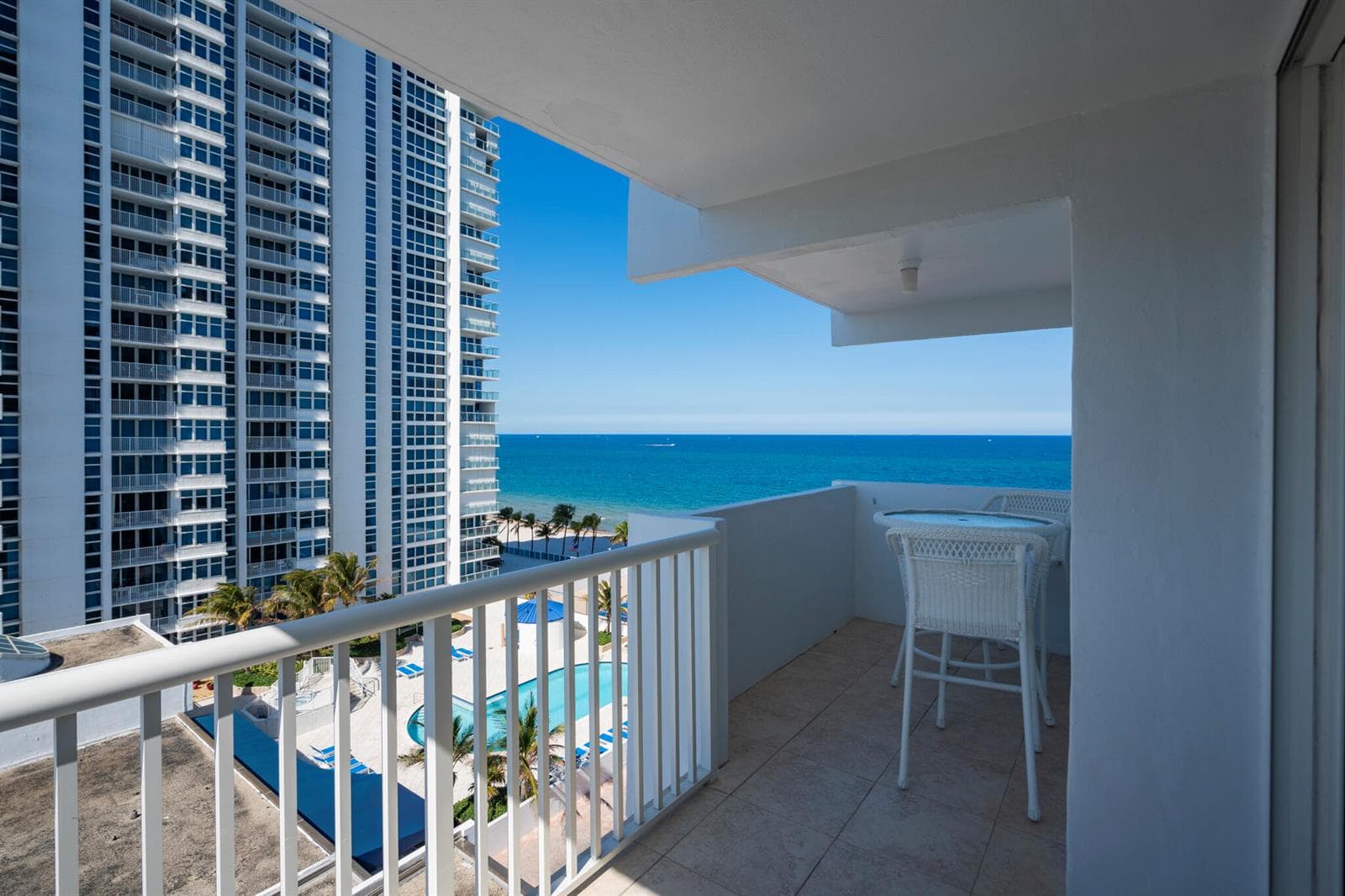 1370 S OCEAN Boulevard 905 photo 16