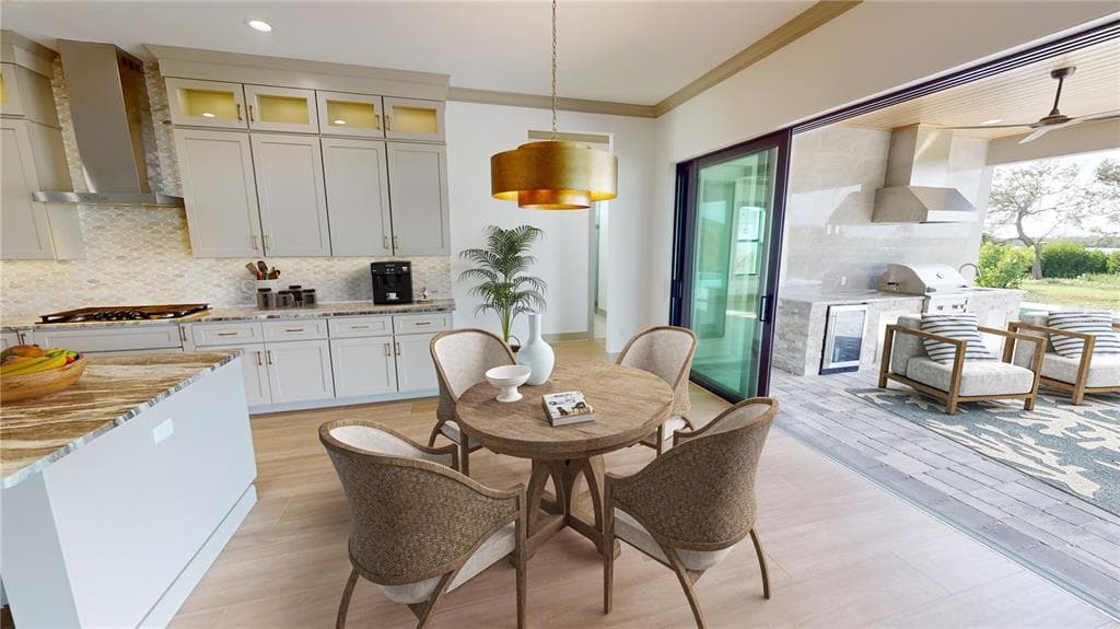2033 TREASURE LANE photo 18