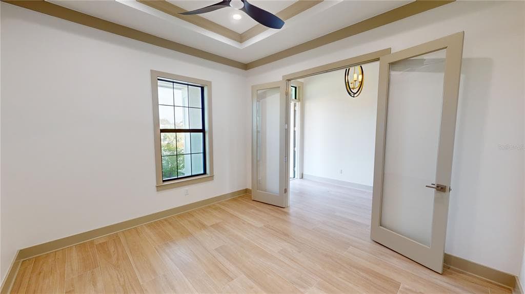 2033 TREASURE LANE photo 8