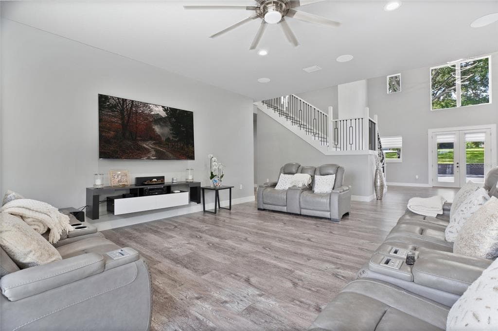 1317 SPRING LAKE TERRACE photo 16