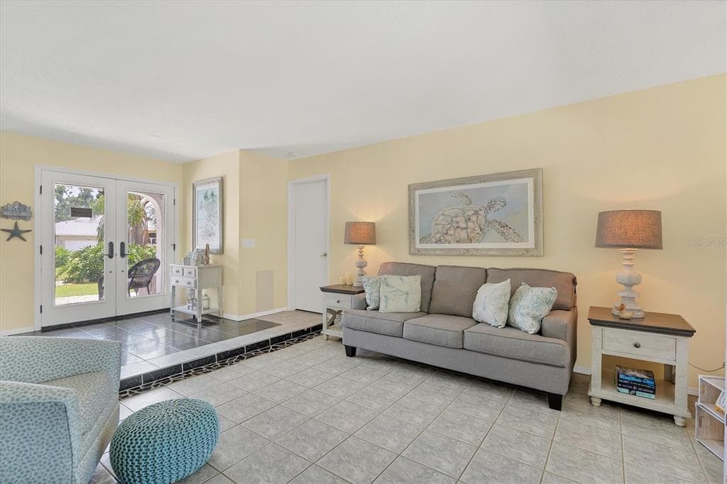 245 SPANIARDS ROAD photo 18