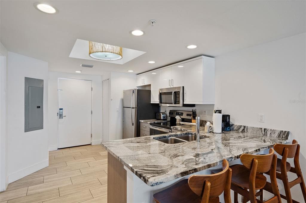 10116 GULF BOULEVARD 403W photo 8