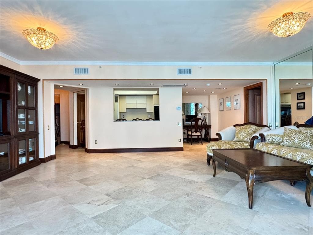 1500 OCEAN DRIVE 905 photo 6