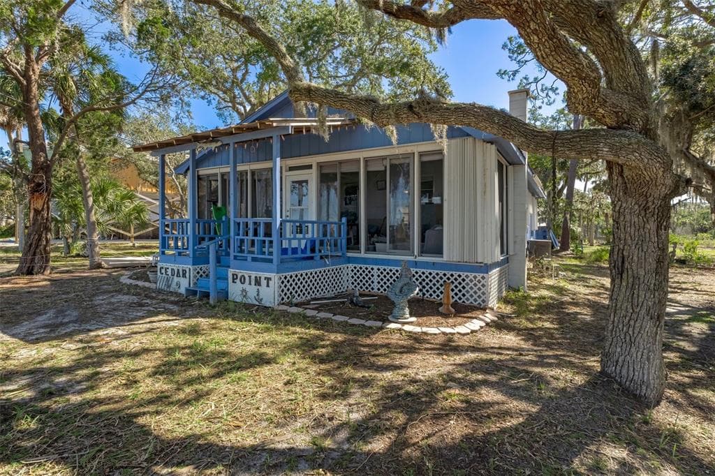 8812 CAMP LANE photo 25
