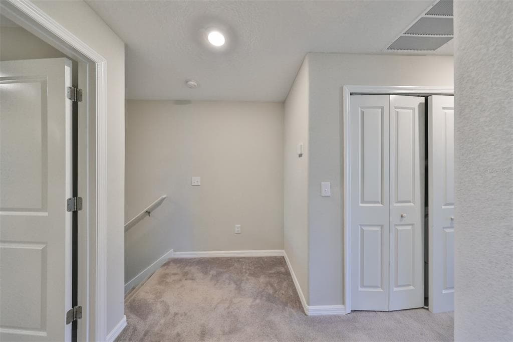 928 ROYAL EMPRESS DRIVE photo 23