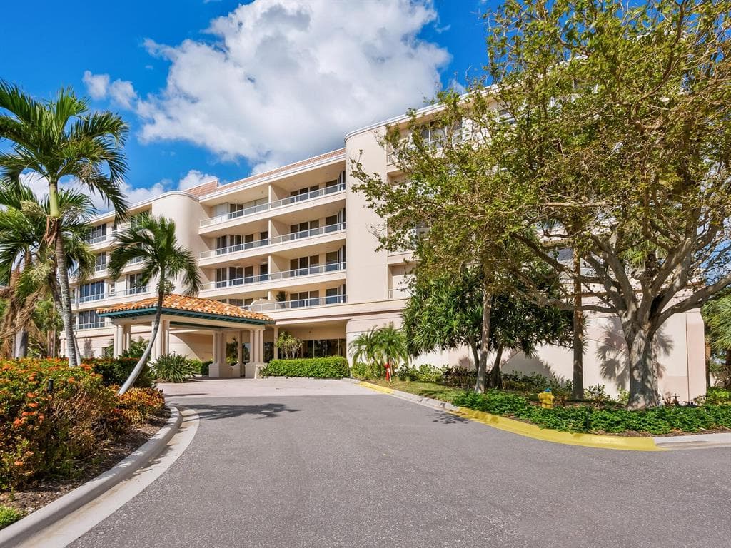 3070 GRAND BAY BOULEVARD 632 photo 3