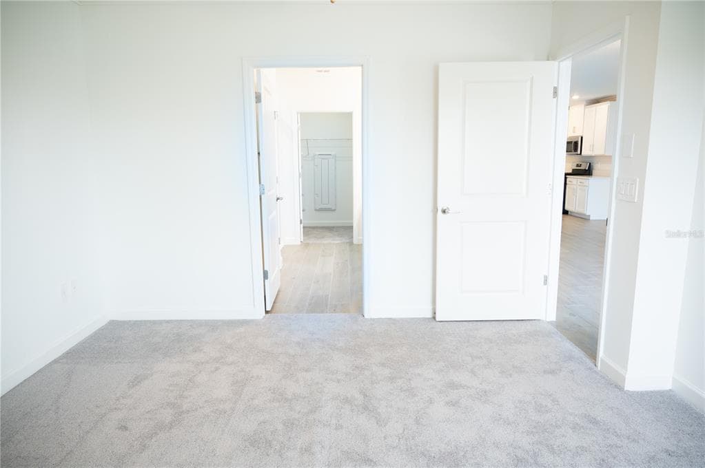 17523 HOLLY WELL AVENUE photo 13