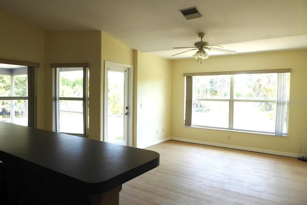 328 BAYTREE DRIVE photo 15