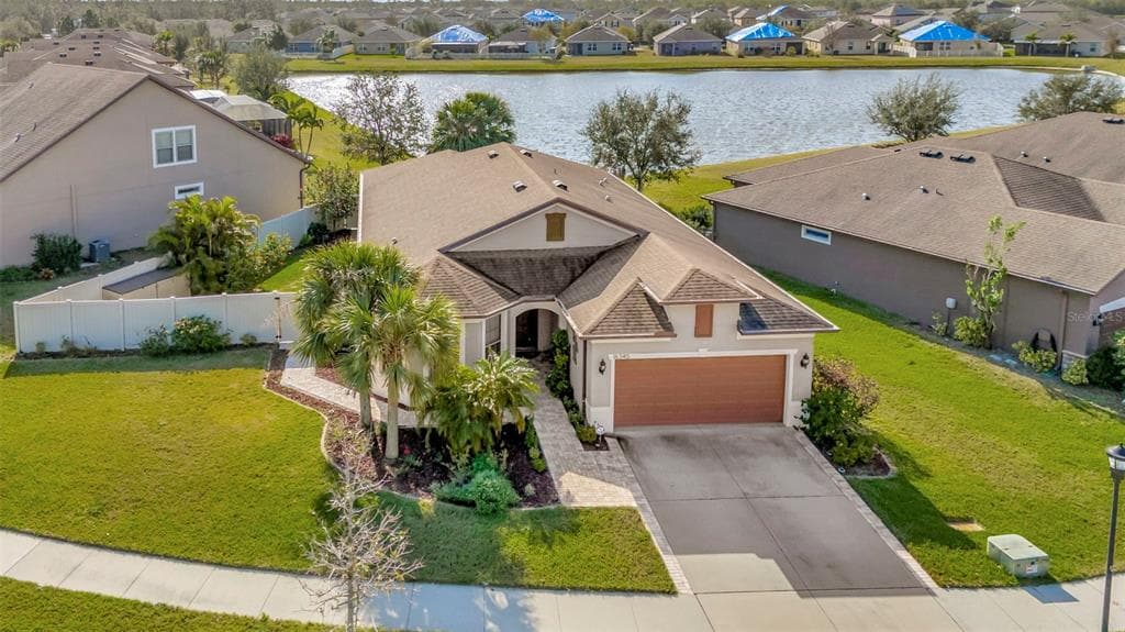 16340 TREASURE POINT DRIVE photo 1
