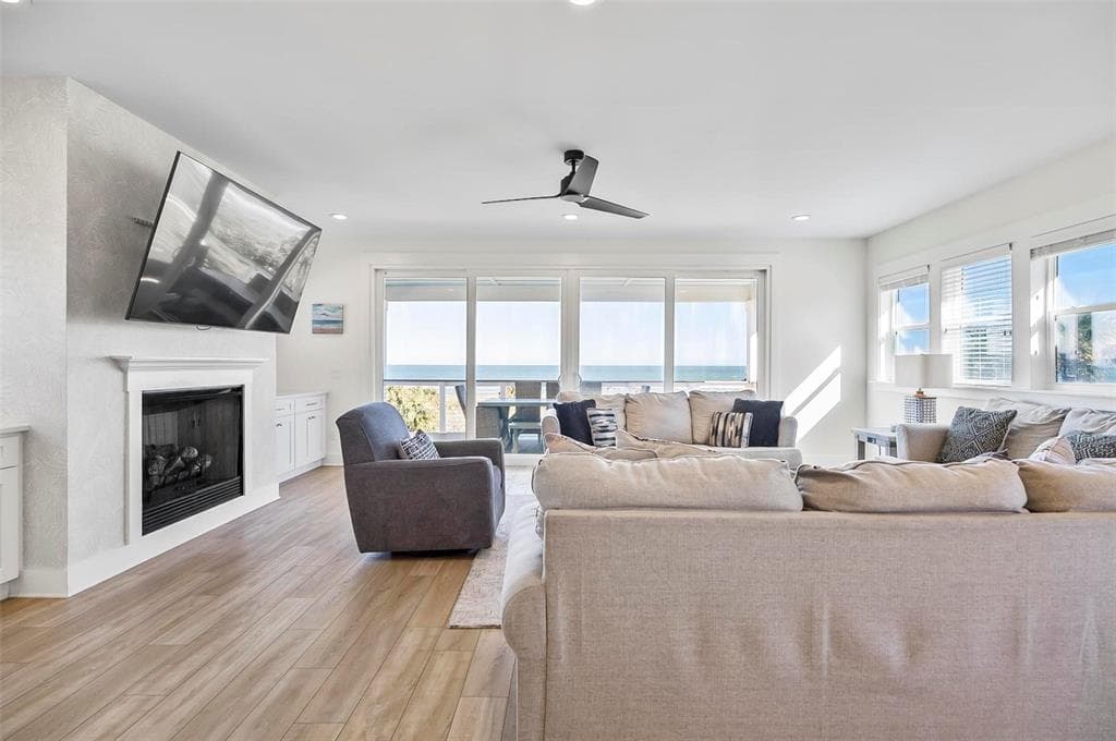 200 SURFVIEW LANE photo 13