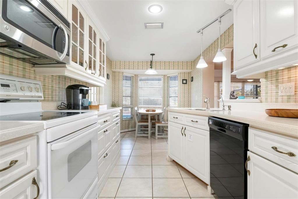 5207 BIMINI DRIVE photo 8