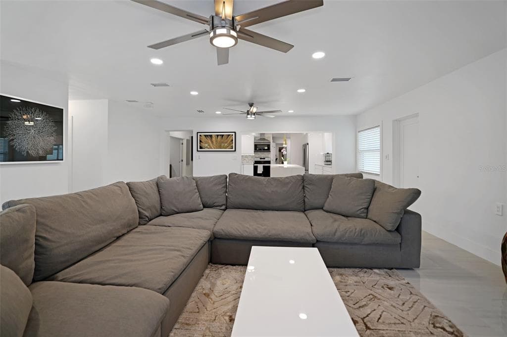 16015 REDINGTON DRIVE photo 20