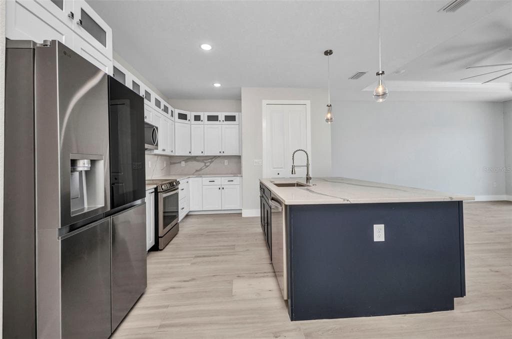 1327 WESLEY DRIVE photo 6