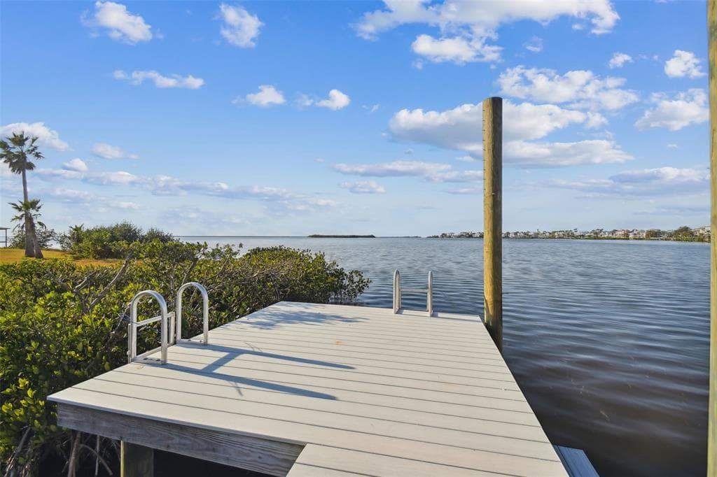 1640 SEA BREEZE DRIVE photo 8