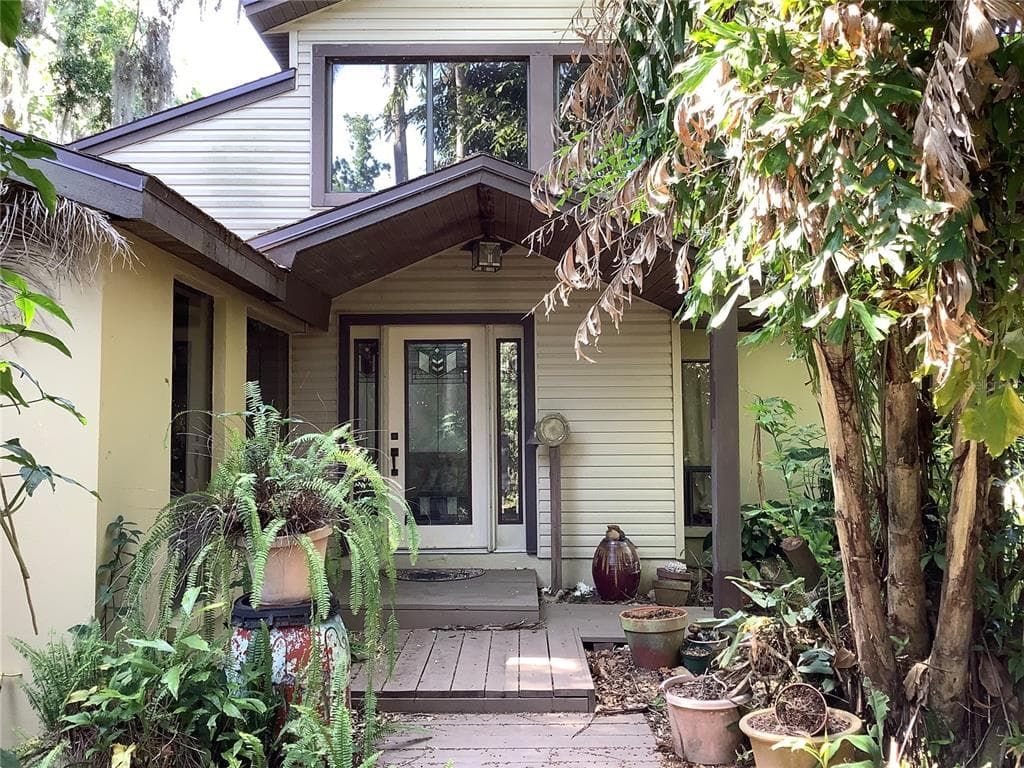 16921 CRAWLEY ROAD photo 2