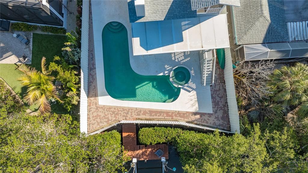 462 ISLAND CIRCLE photo 21
