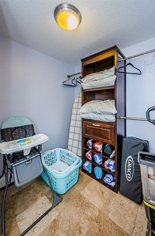 479 E SHORE DR 8 photo 25