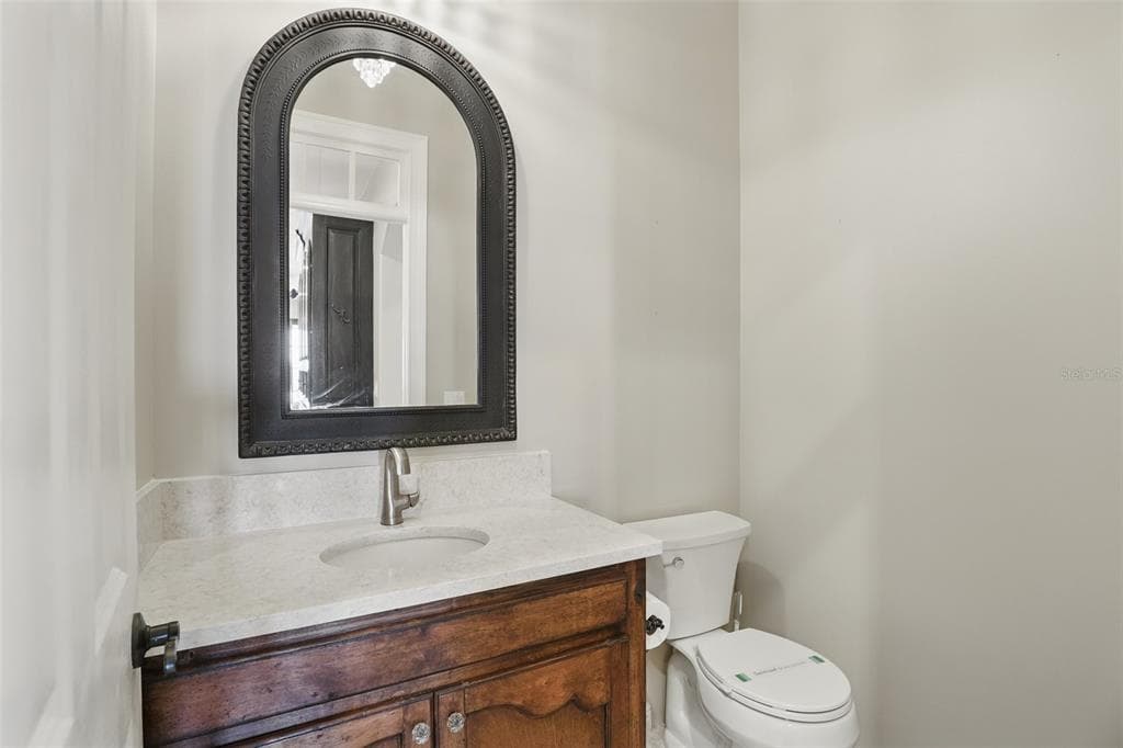 106 VICTORIA STREET photo 15