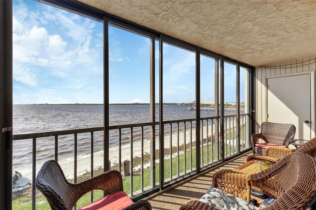 14459 RIVER BEACH DRIVE 129 photo 22