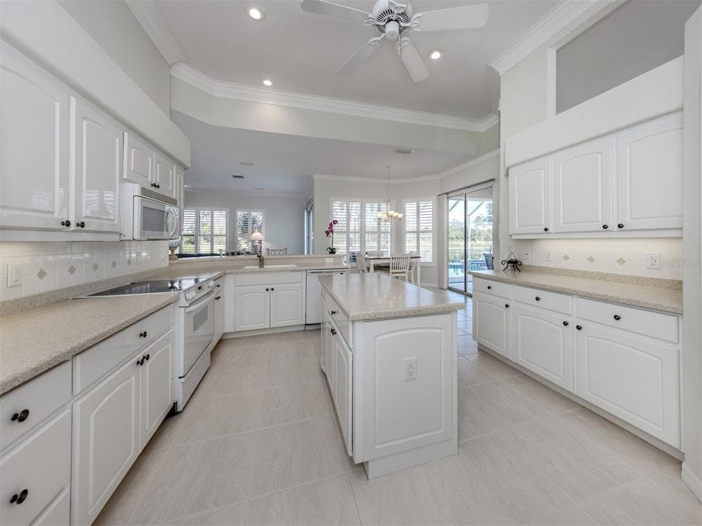 692 EGRET WALK LANE photo 14