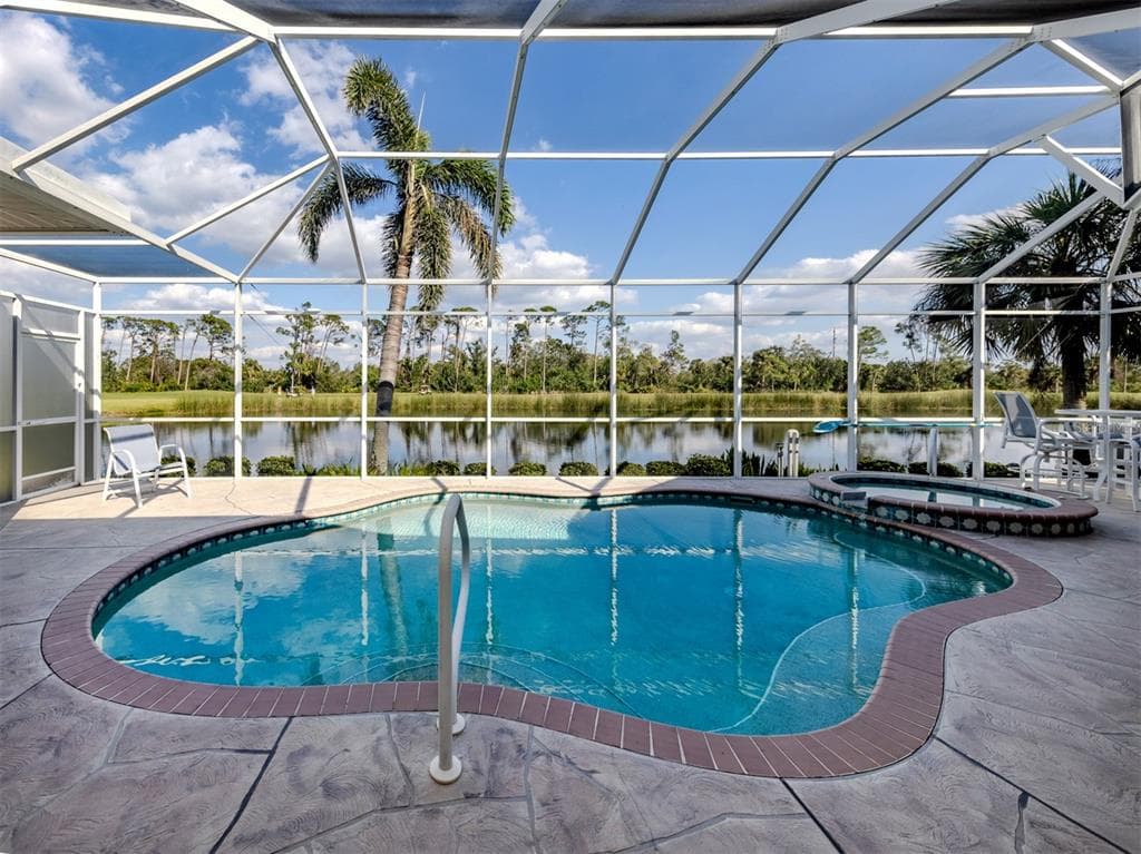 692 EGRET WALK LANE photo 4