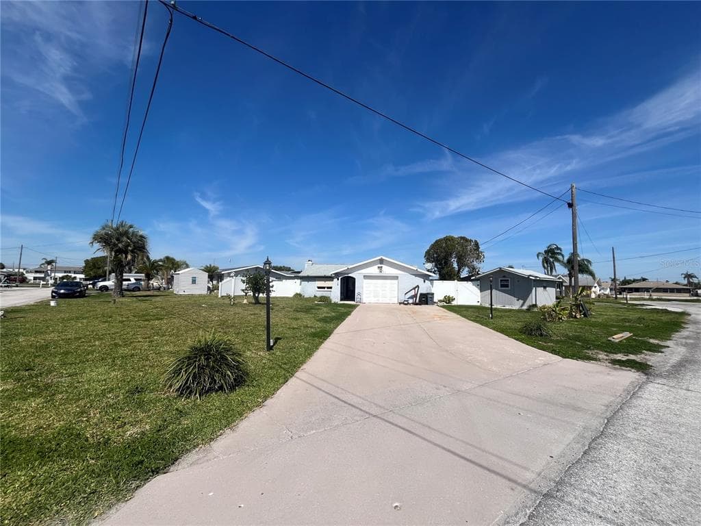 13630 LAGOON DRIVE photo 24