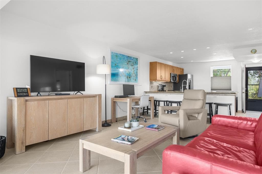 600 SUTTON PLACE 101B photo 8